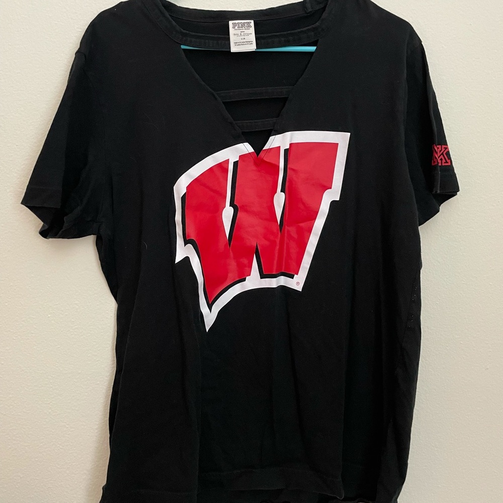 Wisconsin Badger t shirt